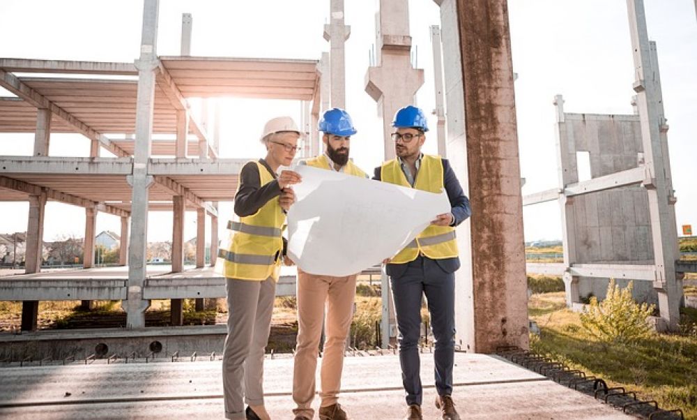 Le permis de construire est il obligatoire pour construire une piscine à Mandelieu La Napoule ?