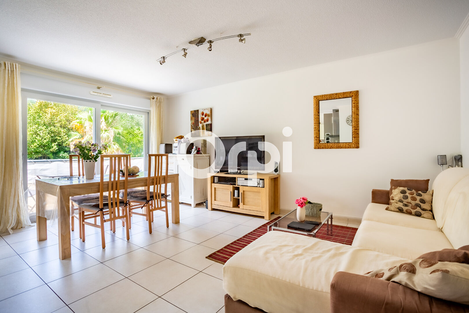 MANDELIEU LA NAPOULE : appartement T2 (47,49 m² Carrez) en vente