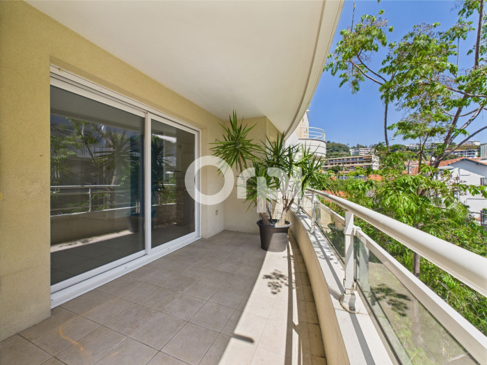 PISCINE - PROCHE MER - PROCHE GARE - GARAGE